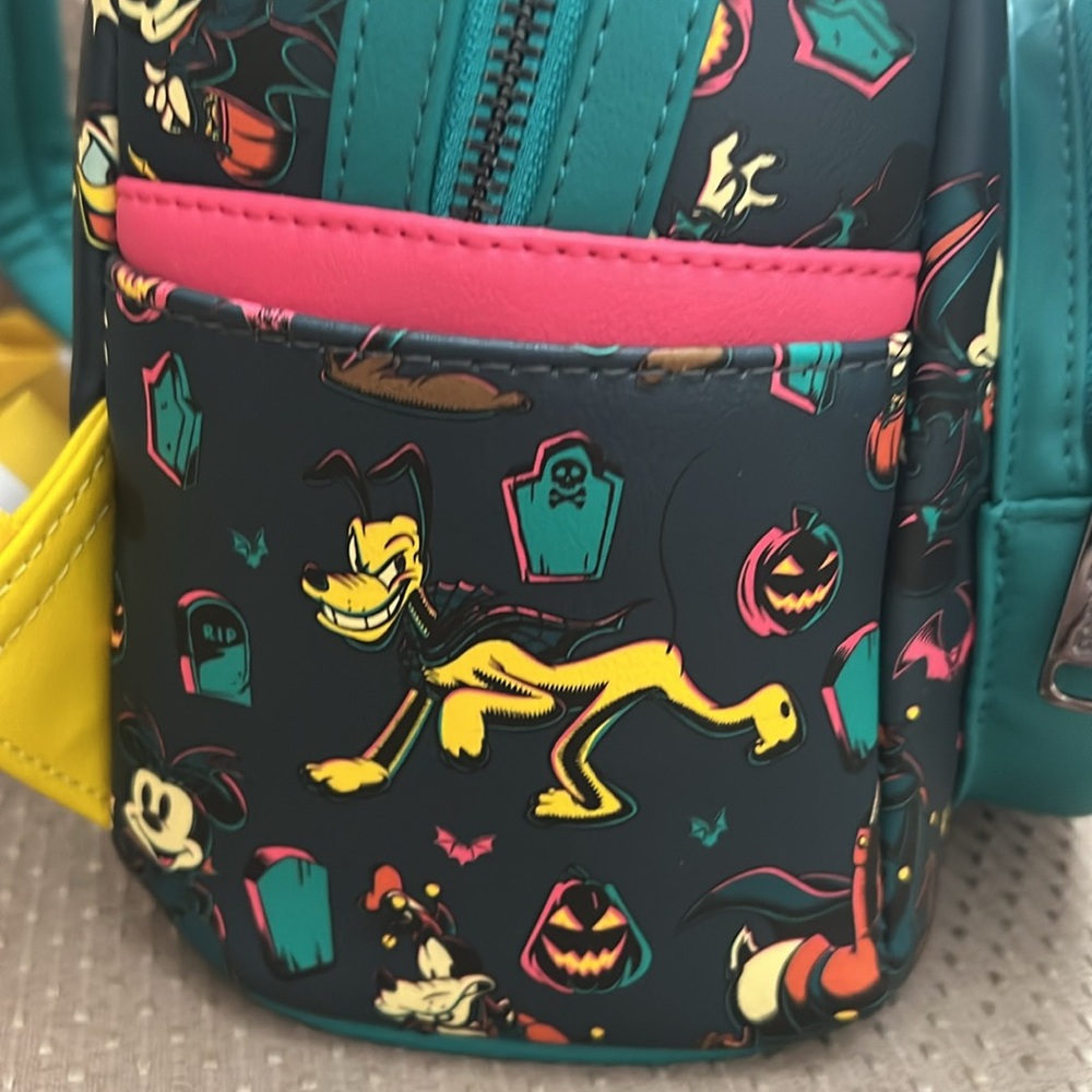 Disney Parks Loungefly Halloween glow in the dark backpack NWOT - Picture 7 of 8
